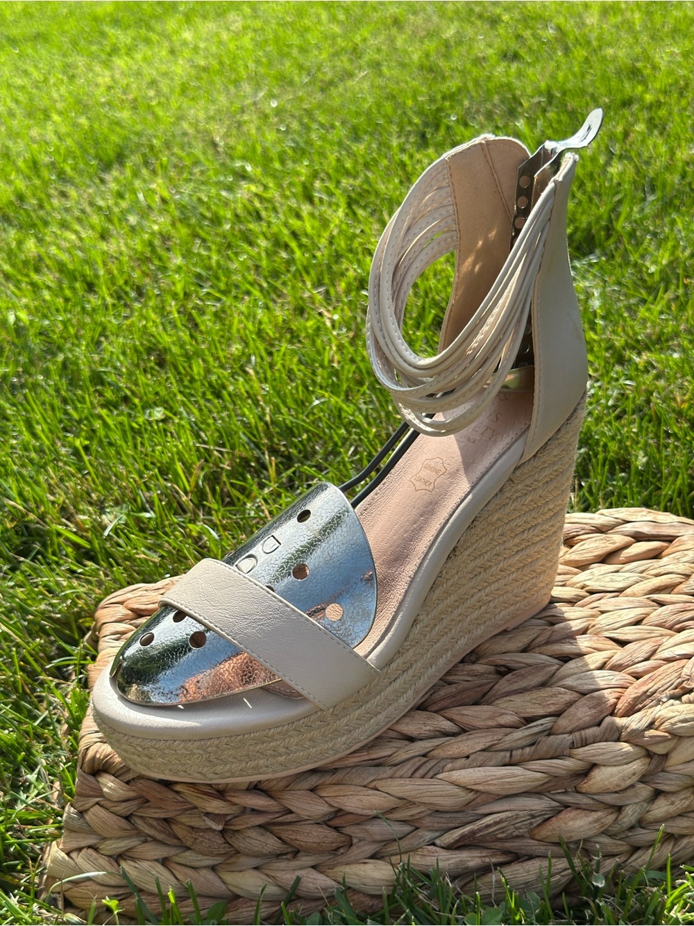 Women's Oasis Society Rosalie  Espadrille Ankle Wedge Sandals with Ankle Wrap - Picture 7 of 8